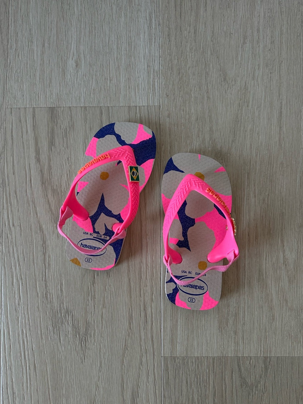 Havaianas Kids Neon Pink Patterned Flip Flop Sandals